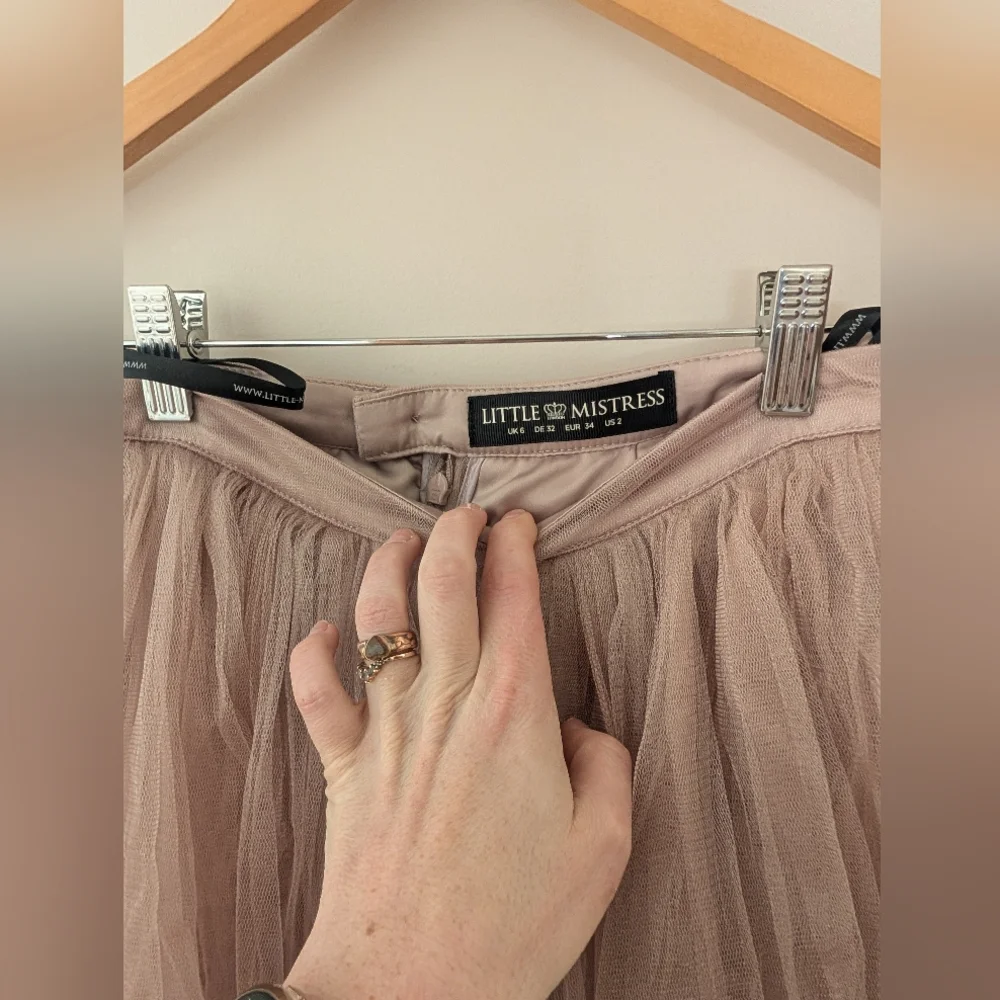 Little Mistress Blush Maxi Skirt - Picture 6 of 6